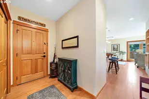 123 S Hemlock St, Cannon Beach, OR 97110 - Photo 2