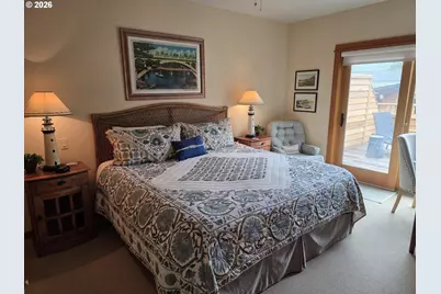 123 S Hemlock St #203, Cannon Beach, OR 97110 - Photo 22