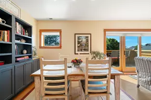 123 S Hemlock St, Cannon Beach, OR 97110 - Photo 10