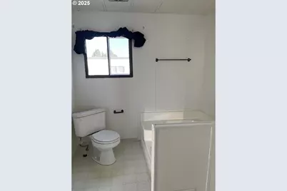 2901 E 2nd St #126, Newberg, OR 97132 - Photo 14