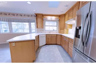 7655 SW 142nd Ct, Beaverton, OR 97008 - Photo 10