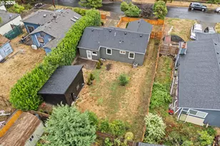 9525 N Hodge Ave, Portland, OR 97203 - Photo 32