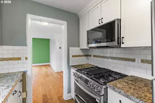 9525 N Hodge Ave, Portland, OR 97203 - Photo 14