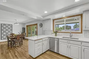 12737 NE Morris St, Portland, OR 97230 - Photo 14