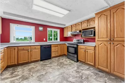 12101 Fargo Rd, Aurora, OR 97002 - Photo 22