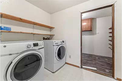 12101 Fargo Rd, Aurora, OR 97002 - Photo 10
