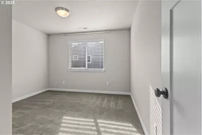 12062 SW Redberry Ct, Portland, OR 97223 - Photo 20