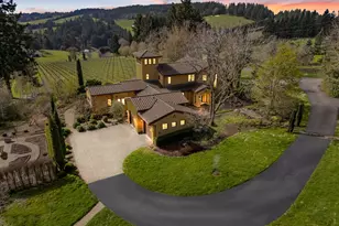 17001 NE Fairview Dr, Dundee, OR 97115 - Photo 1