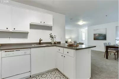 9837 NE Irving St #301, Portland, OR 97220 - Photo 8