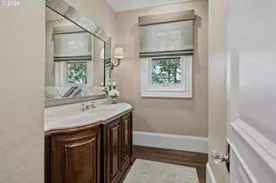 15599 Village Dr, Lake Oswego, OR 97034 - Photo 20