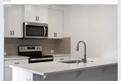5915 NE 70th St, Vancouver, WA 98661 - Photo 8