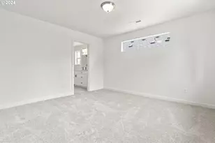 5915 NE 70th St, Vancouver, WA 98661 - Photo 16