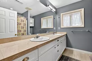 1620 SW Maplecrest Dr, Portland, OR 97219 - Photo 28