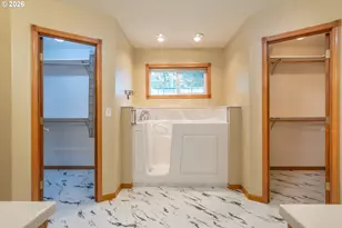 1049 W Copper Ct, Roseburg, OR 97471 - Photo 28