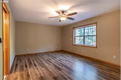 1049 W Copper Ct, Roseburg, OR 97471 - Photo 24