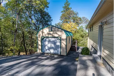 1049 W Copper Ct, Roseburg, OR 97471 - Photo 46