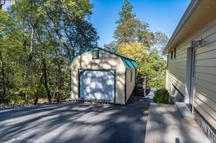 1049 W Copper Ct, Roseburg, OR 97471 - Photo 46