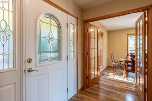 1049 W Copper Ct, Roseburg, OR 97471 - Photo 6