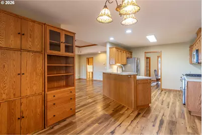 1049 W Copper Ct, Roseburg, OR 97471 - Photo 18