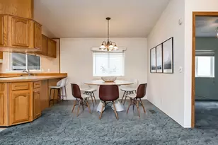 696 SW Livingston Pl, Troutdale, OR 97060 - Photo 16