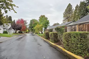 795 Red Cedar Ct, Eugene, OR 97402 - Photo 32