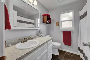 958 Bush Ln, Creswell, OR 97426 - Photo 24