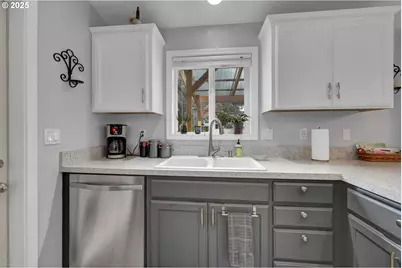 958 Bush Ln, Creswell, OR 97426 - Photo 26