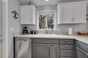 958 Bush Ln, Creswell, OR 97426 - Photo 26