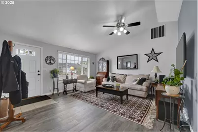 958 Bush Ln, Creswell, OR 97426 - Photo 8