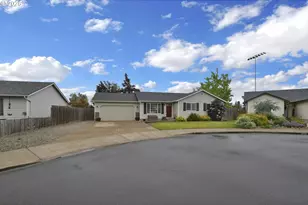 958 Bush Ln, Creswell, OR 97426 - Photo 6