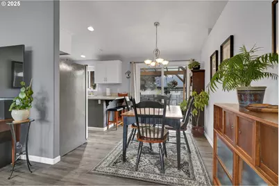 958 Bush Ln, Creswell, OR 97426 - Photo 12