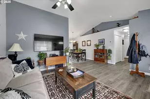 958 Bush Ln, Creswell, OR 97426 - Photo 10