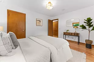 6900 SW 4th Ave, Portland, OR 97219 - Photo 18