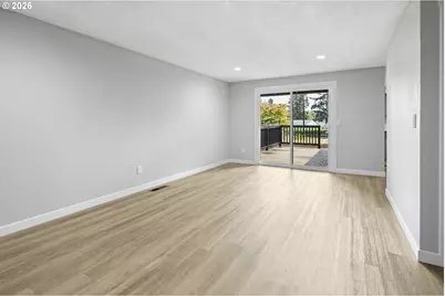 2013 NE Roberts Ct, Gresham, OR 97030 - Photo 16