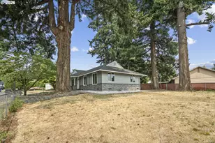 2013 NE Roberts Ct, Gresham, OR 97030 - Photo 34