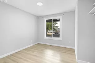 2013 NE Roberts Ct, Gresham, OR 97030 - Photo 26