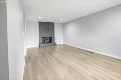 2013 NE Roberts Ct, Gresham, OR 97030 - Photo 14