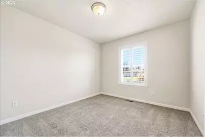 20967 NE Yukon St, Aurora, OR 97002 - Photo 34