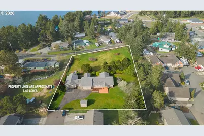 1345 Sanford St, Coos Bay, OR 97420 - Photo 44