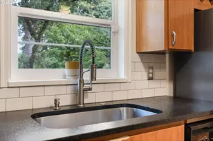 9125 SW Garden Home Rd, Portland, OR 97223 - Photo 12