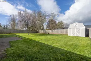 127 SW Poplar Ct, McMinnville, OR 97128 - Photo 30