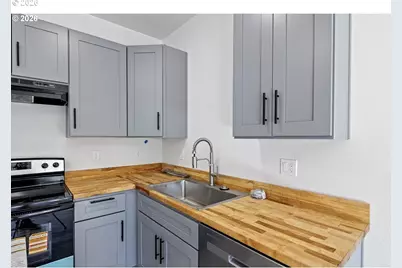 172 Allison Ave, Sutherlin, OR 97479 - Photo 8