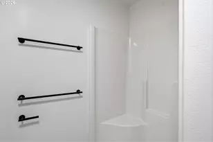 172 Allison Ave, Sutherlin, OR 97479 - Photo 24