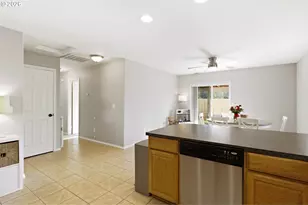 2406 34th Ave, Longview, WA 98632 - Photo 8