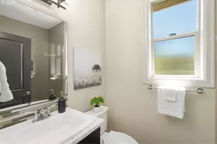 10071 SW 8th Pl, Portland, OR 97219 - Photo 16