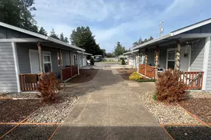 1610 19th St, Florence, OR 97439 - Photo 12