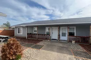 1610 19th St, Florence, OR 97439 - Photo 8