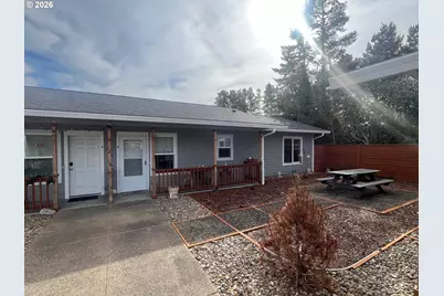 1610 19th St, Florence, OR 97439 - Photo 10