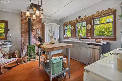 91755 Lewis and Clark Rd, Astoria, OR 97103 - Photo 16