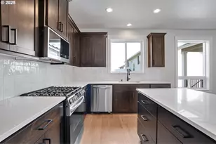 13945 SE Piper Cub Wy, Milwaukie, OR 97267 - Photo 16